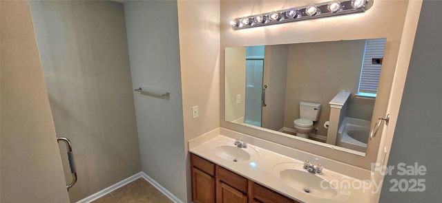 3220 Ernest Russell Court, Charlotte, NC 28269