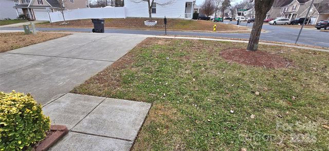 3220 Ernest Russell Court, Charlotte, NC 28269