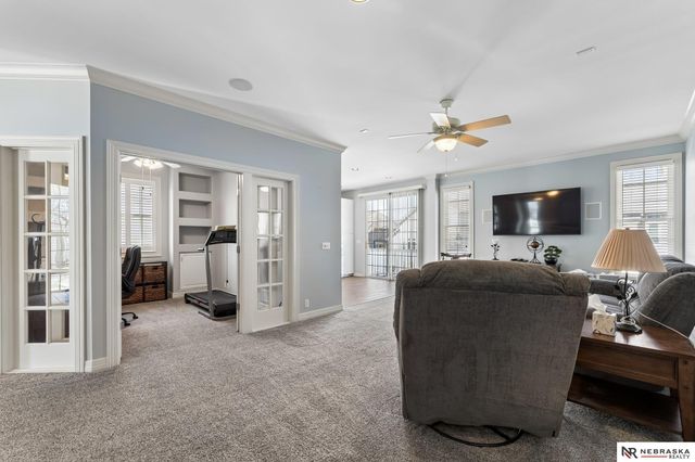17202 Hickory Plaza, Omaha, NE 68130