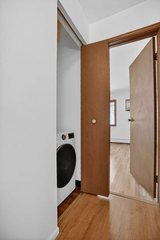 5143 N East River Road 355-D, Chicago, IL 60656