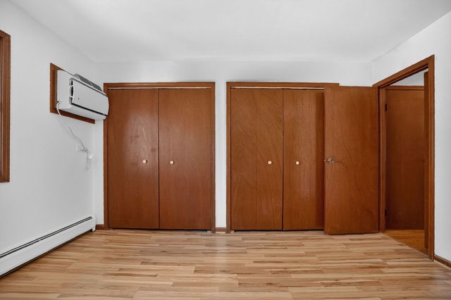 5143 N East River Road 355-D, Chicago, IL 60656