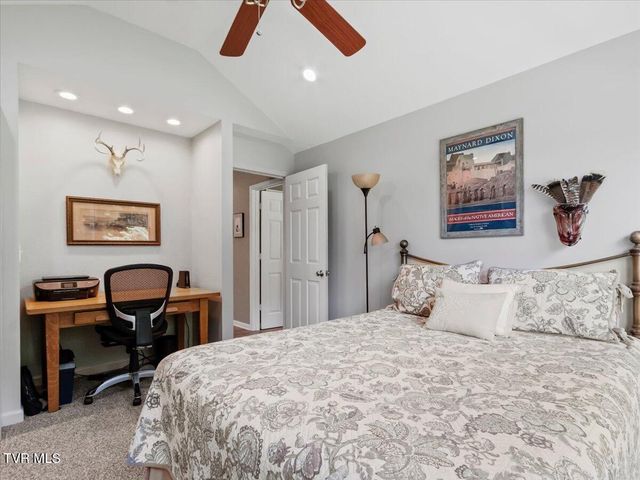 309 Roan Springs Lane, Roan Mountain, TN 37687