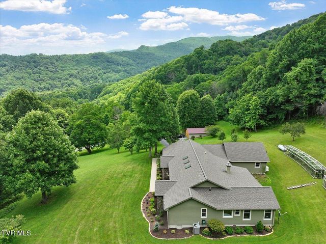 309 Roan Springs Lane, Roan Mountain, TN 37687