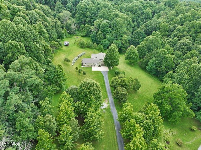 309 Roan Springs Lane, Roan Mountain, TN 37687