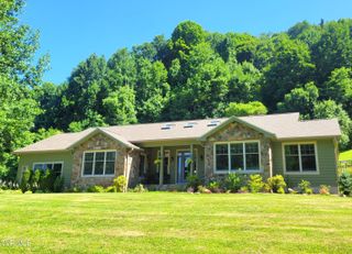 309 Roan Springs Lane, Roan Mountain, TN 37687
