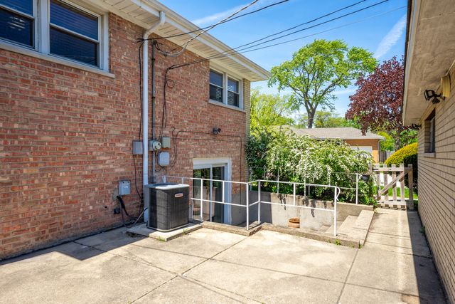 3873 Brummel Street, Skokie, IL 60076