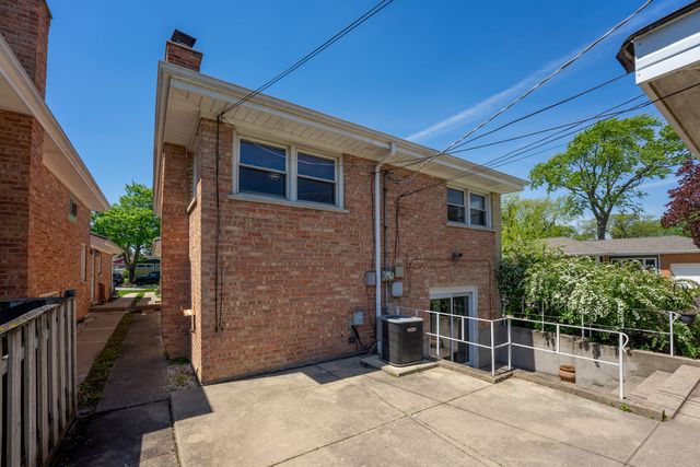 3873 Brummel Street, Skokie, IL 60076