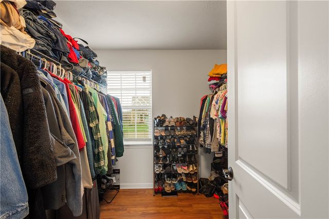 406 Hindman Dr, Jefferson Hills, PA 15025