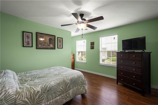 406 Hindman Dr, Jefferson Hills, PA 15025