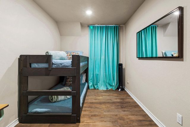 361 S Lakeside Drive, Huntsville, TX 77320