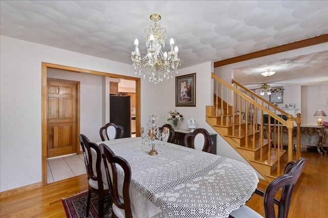 8 Hunter Ave, Methuen, MA 01844