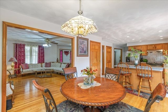8 Hunter Ave, Methuen, MA 01844