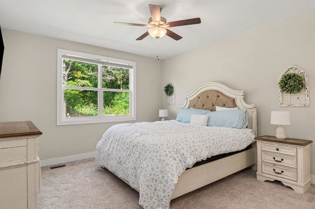 1149 Jonathan Ln, Springfield, TN 37172