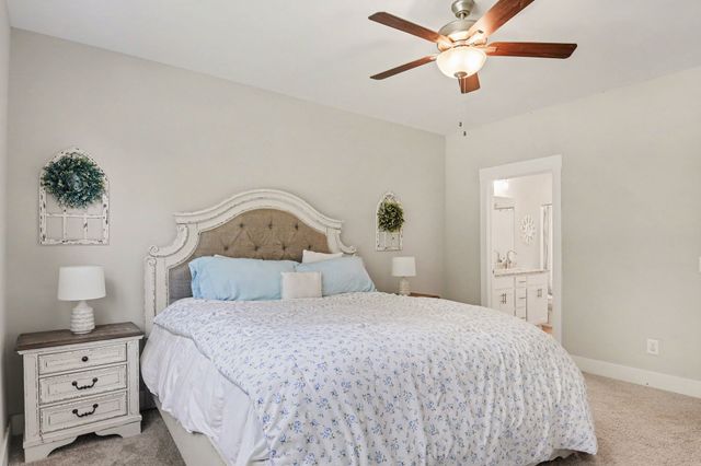 1149 Jonathan Ln, Springfield, TN 37172