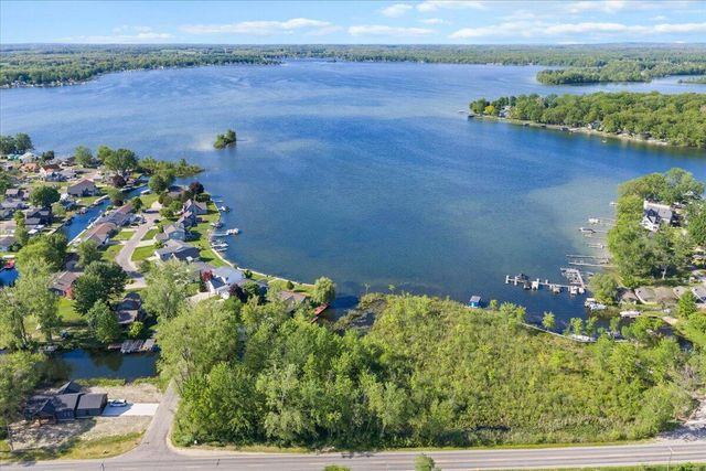 4335 Harmony Drive, Shelbyville, MI 49344