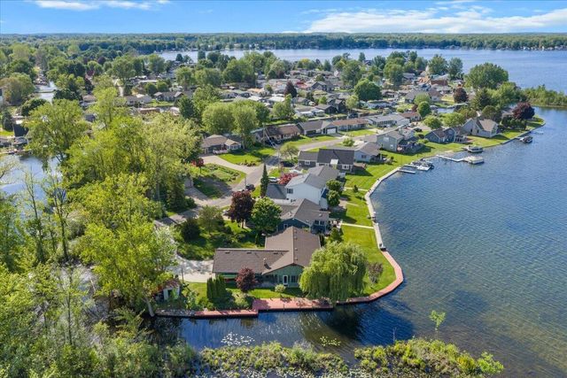 4335 Harmony Drive, Shelbyville, MI 49344