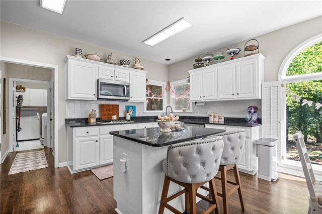 4006 Ironhill Lane, Woodstock, GA 30189