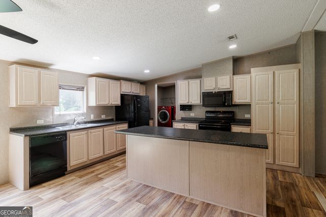 1637 Young Harris Road, Danielsville, GA 30633