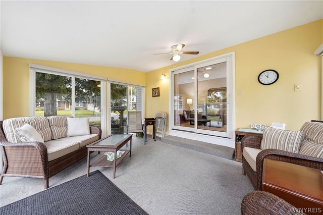 416 Woodward Crescent, West Seneca, NY 14224