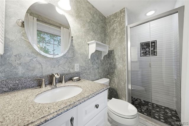 416 Woodward Crescent, West Seneca, NY 14224