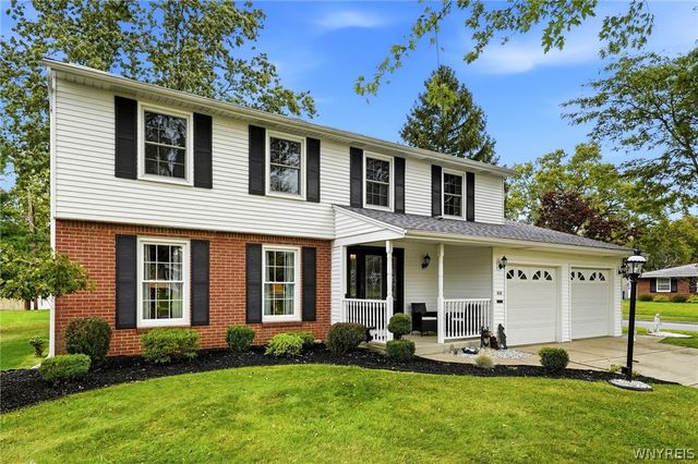416 Woodward Crescent, West Seneca, NY 14224
