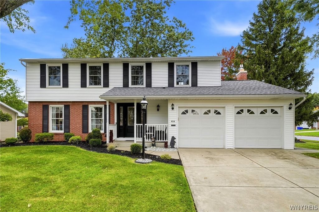 416 Woodward Crescent, West Seneca, NY 14224