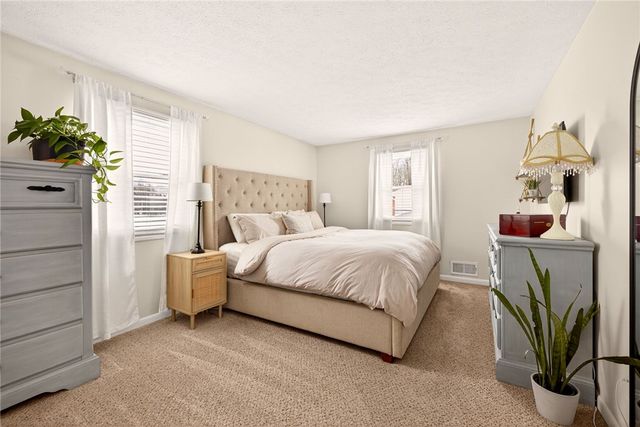 147 South Beacon Hills Drive, Penfield, NY 14526