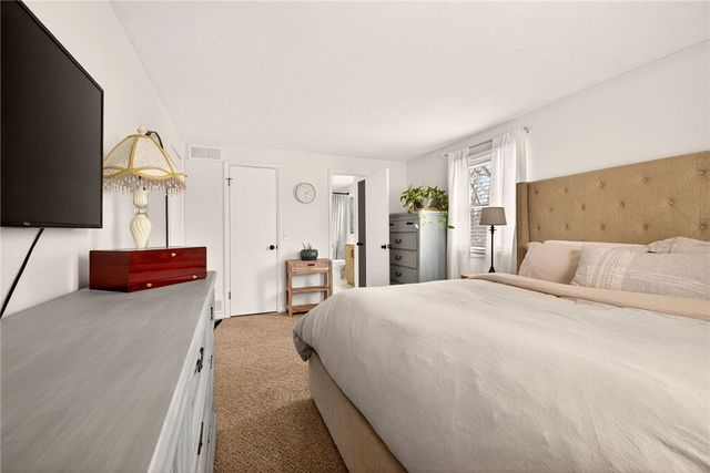 147 South Beacon Hills Drive, Penfield, NY 14526