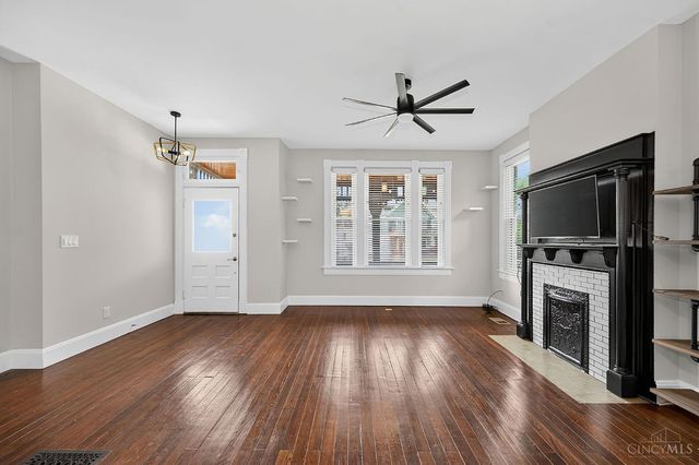 1586 Spring Lawn Avenue, Cincinnati, OH 45223