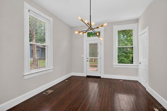 1586 Spring Lawn Avenue, Cincinnati, OH 45223