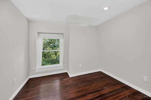 1586 Spring Lawn Avenue, Cincinnati, OH 45223