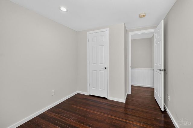 1586 Spring Lawn Avenue, Cincinnati, OH 45223