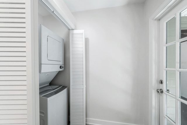 1210 N DONNELLY STREET, Mount Dora, FL 32757