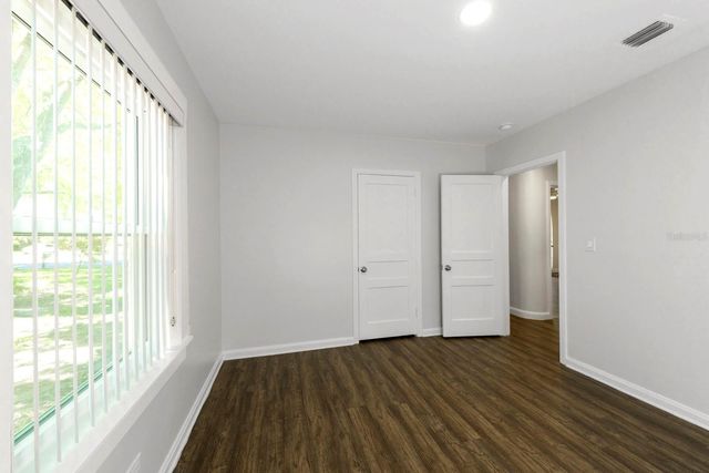 1210 N DONNELLY STREET, Mount Dora, FL 32757