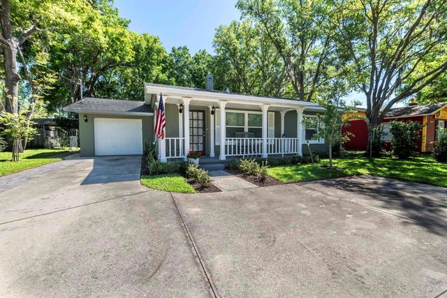 1210 N DONNELLY STREET, Mount Dora, FL 32757