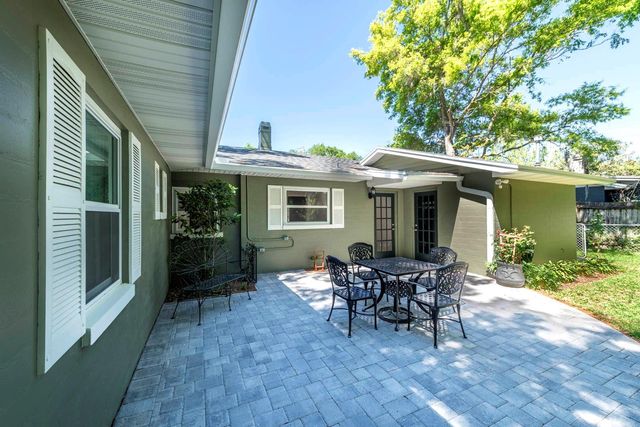 1210 N DONNELLY STREET, Mount Dora, FL 32757