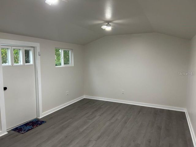 1210 N DONNELLY STREET, Mount Dora, FL 32757