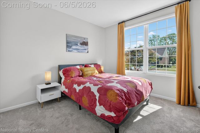 38681 Chasewood Court, Farmington Hills, MI 48335