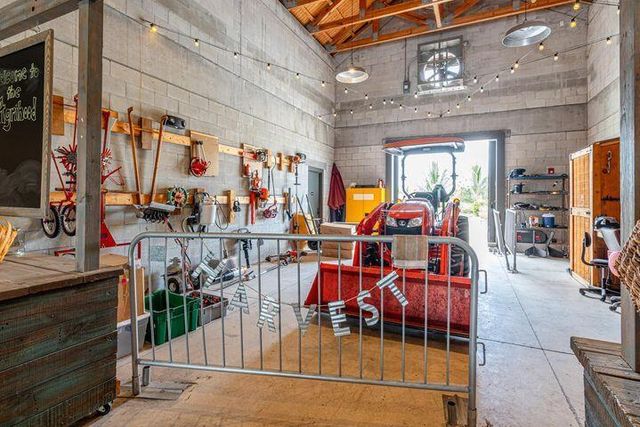 1102 Haywagon Trail, Loxahatchee, FL 33470