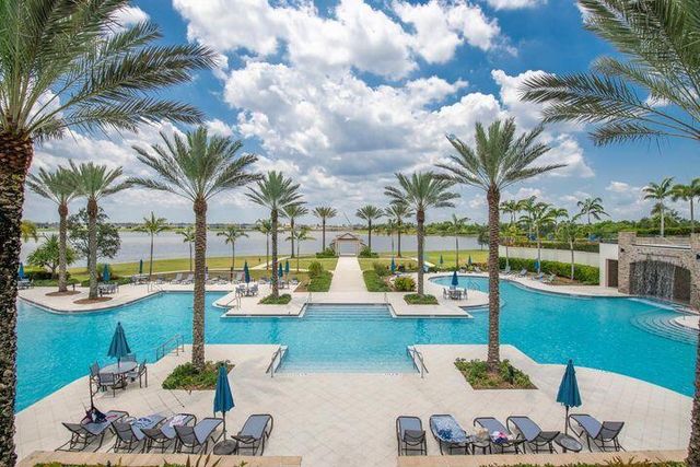 1102 Haywagon Trail, Loxahatchee, FL 33470