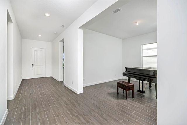 1102 Haywagon Trail, Loxahatchee, FL 33470