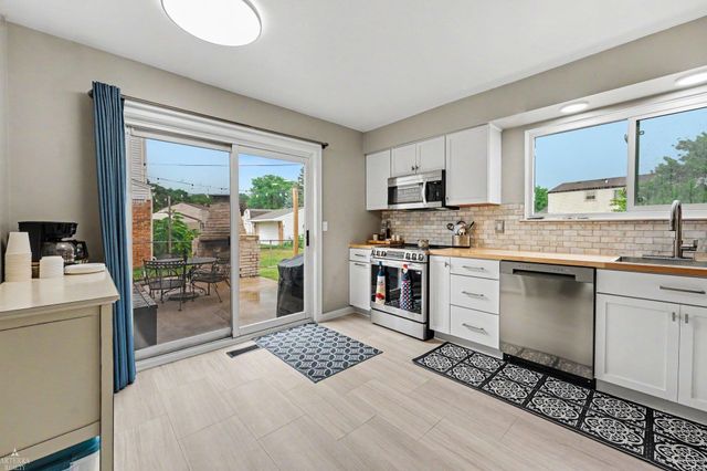 12762 Windsor Court, Sterling Heights, MI 48313