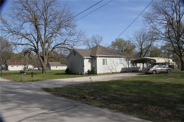 2330 Briggs Ave Avenue, Parsons, KS 67357