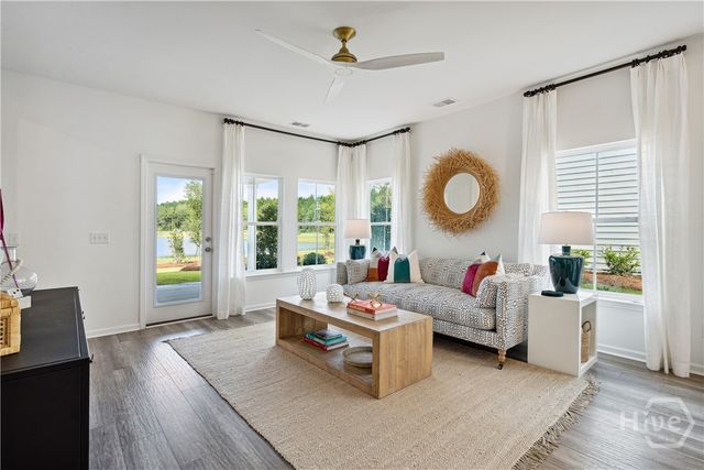 123 Bluebell Way, Savannah, GA 31302