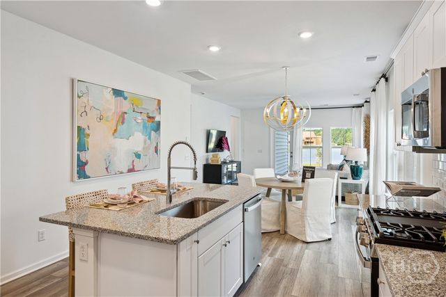 123 Bluebell Way, Savannah, GA 31302