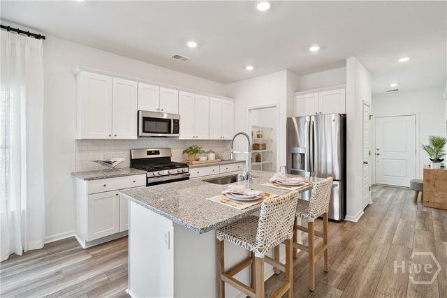 123 Bluebell Way, Savannah, GA 31302