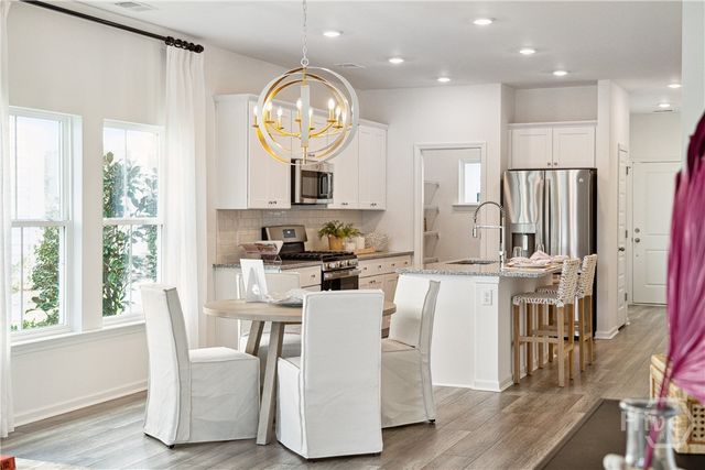 123 Bluebell Way, Savannah, GA 31302