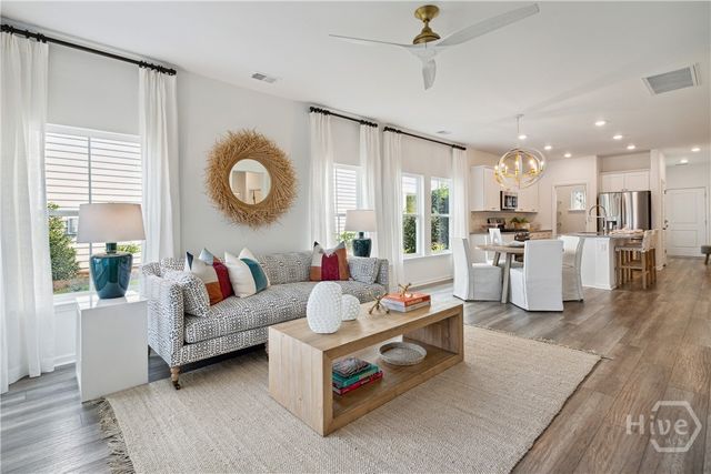 123 Bluebell Way, Savannah, GA 31302