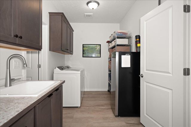22903 E Wellington Pkwy, Liberty Lake, WA 99019