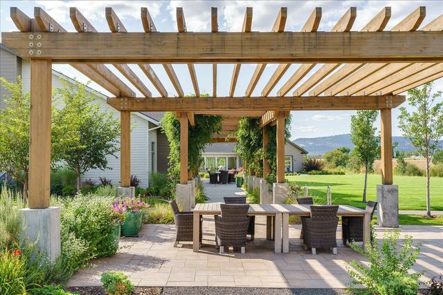 22903 E Wellington Pkwy, Liberty Lake, WA 99019